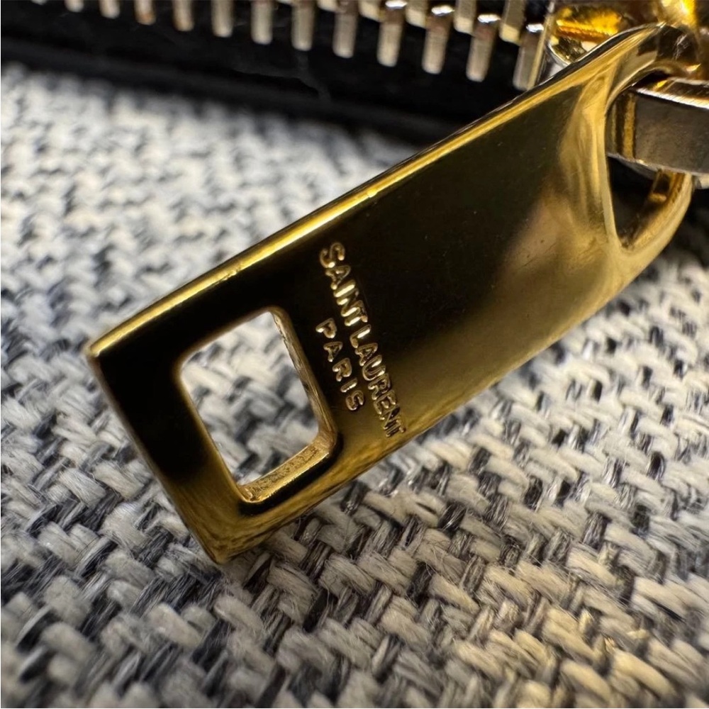 Saint Laurent Quilted Black Card Holder with Gold Logo - Picture 10 of 12